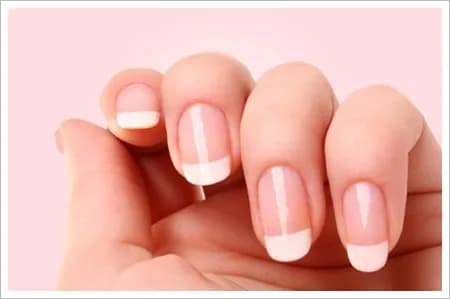 french-manicure